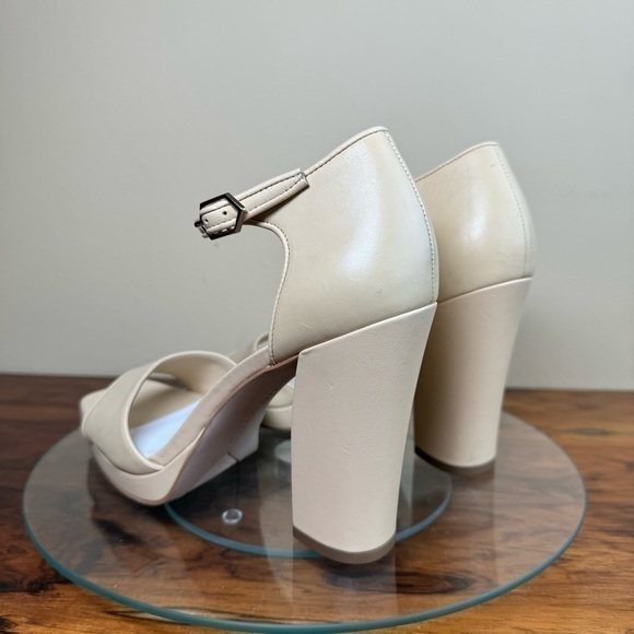 NEW Franco Sarto Dima Sandal in Beige Leather - Picture 10 of 16